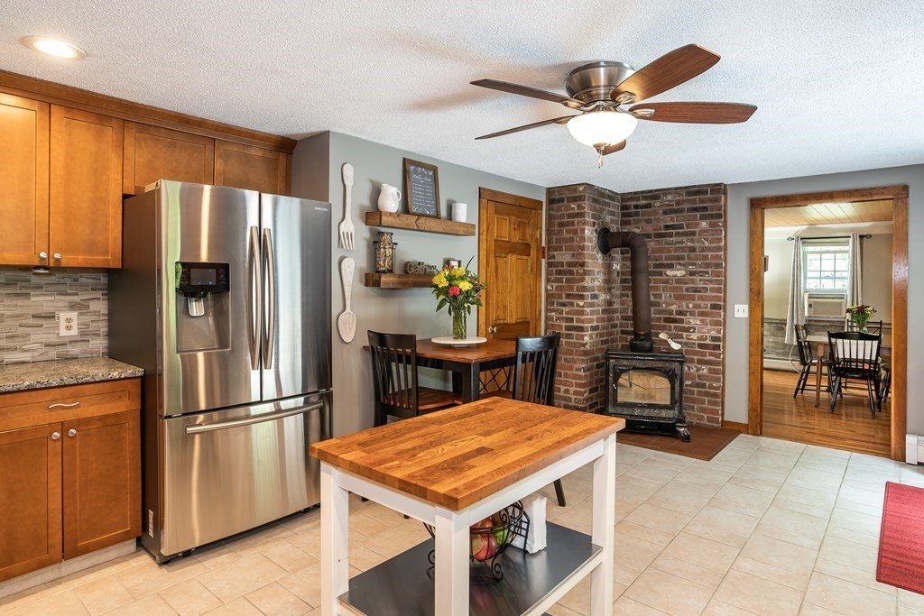 28 Gore Road Blandford, MA 01008 - Photo 5 of 38 Gallery Image 5
