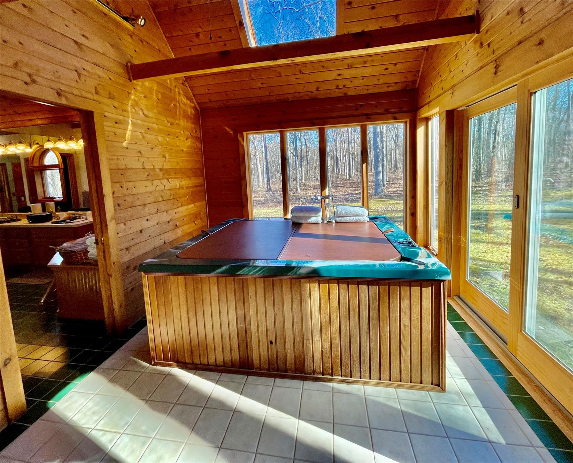 71 Saddleback Ridge Wallkill, NY 12589 - Photo 34 of 39 a balcony with table and chairs