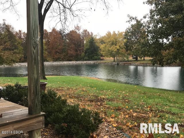 141 Country Club Road Carbondale, IL 62903 - Photo 14 of 39 Gallery Image 14