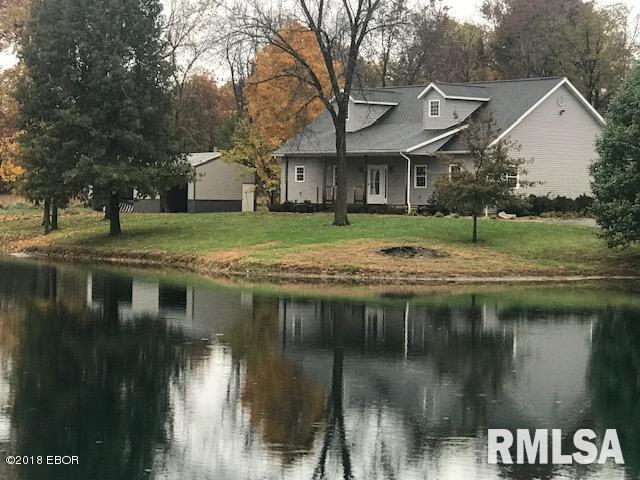 141 Country Club Road Carbondale, IL 62903 - Photo 4 of 39 Gallery Image 4