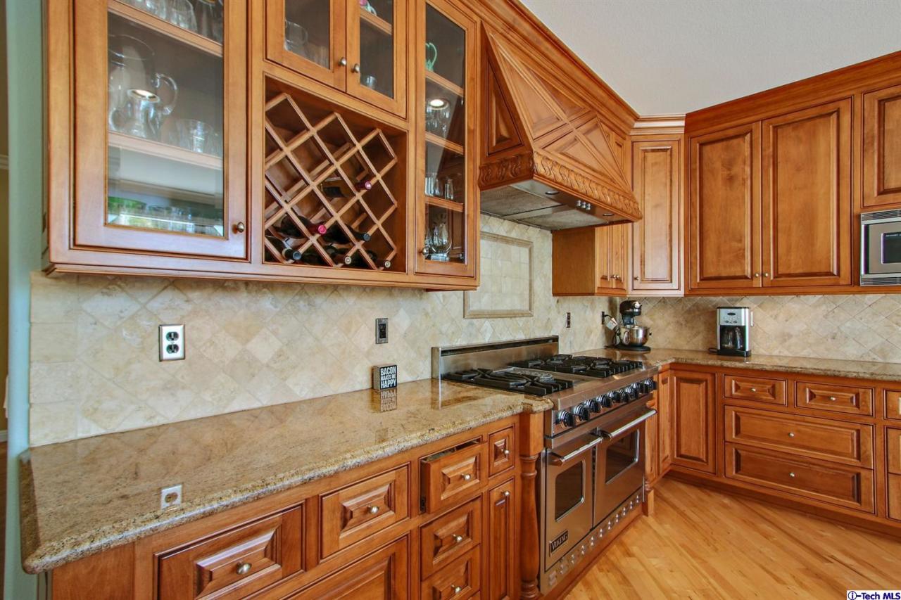 25702 Hood Way Stevenson Ranch, CA 91381 - Photo 11 of 32 Additional Photo