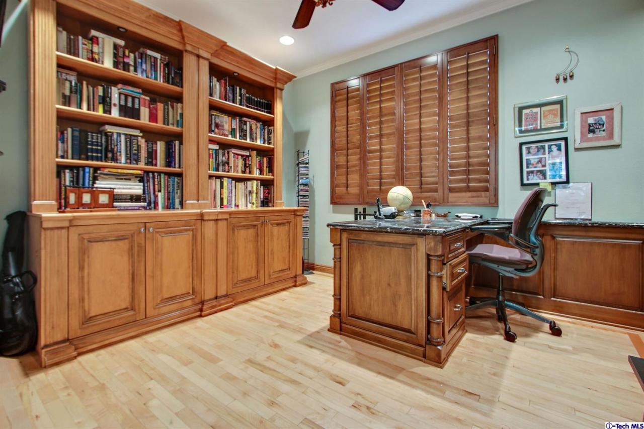 25702 Hood Way Stevenson Ranch, CA 91381 - Photo 16 of 32 Additional Photo