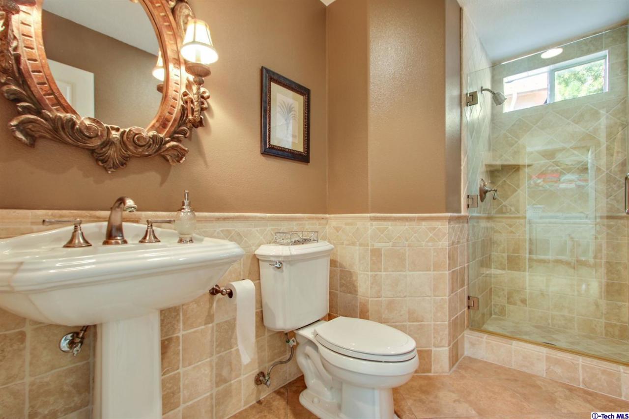 25702 Hood Way Stevenson Ranch, CA 91381 - Photo 17 of 32 Additional Photo