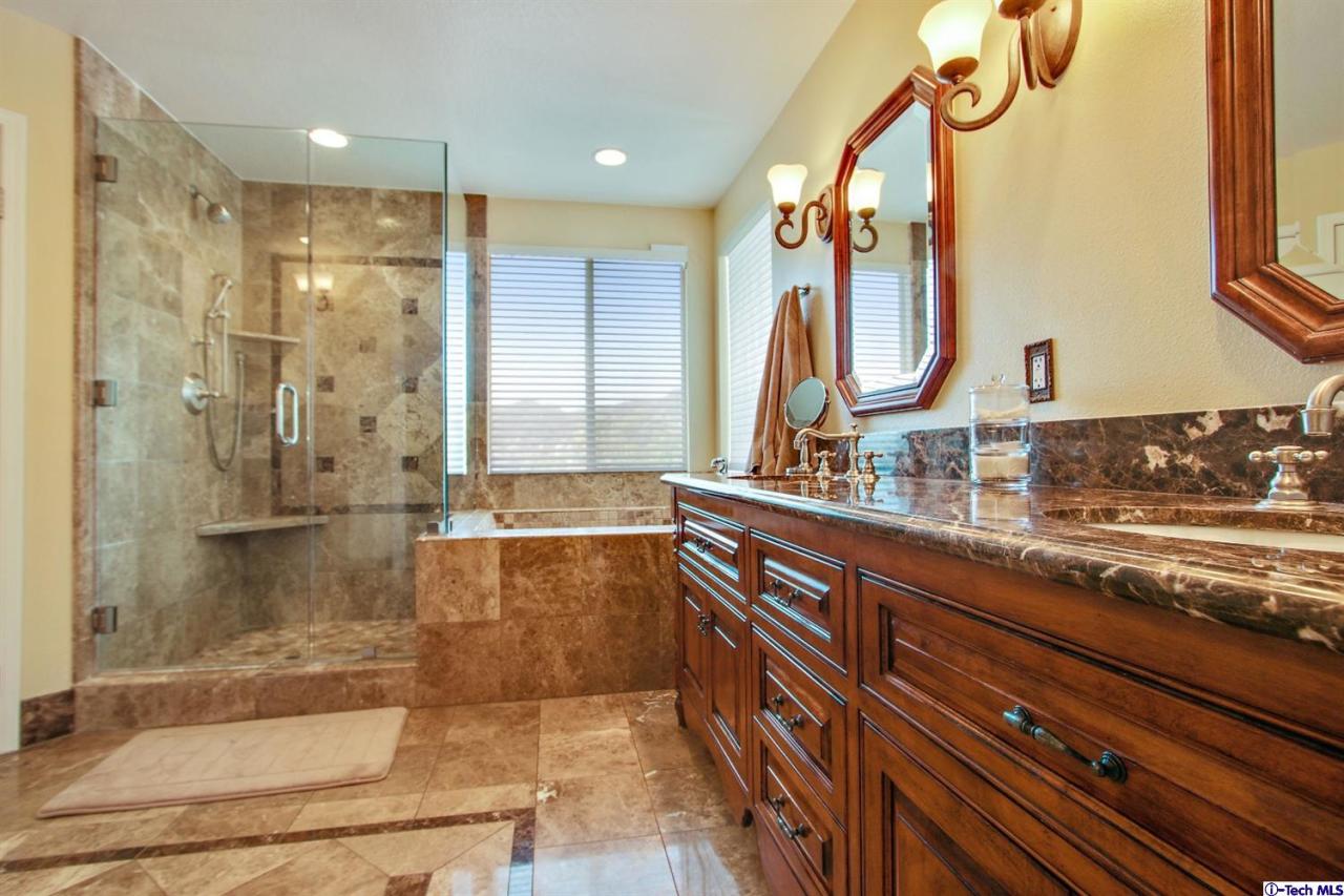 25702 Hood Way Stevenson Ranch, CA 91381 - Photo 21 of 32 Additional Photo