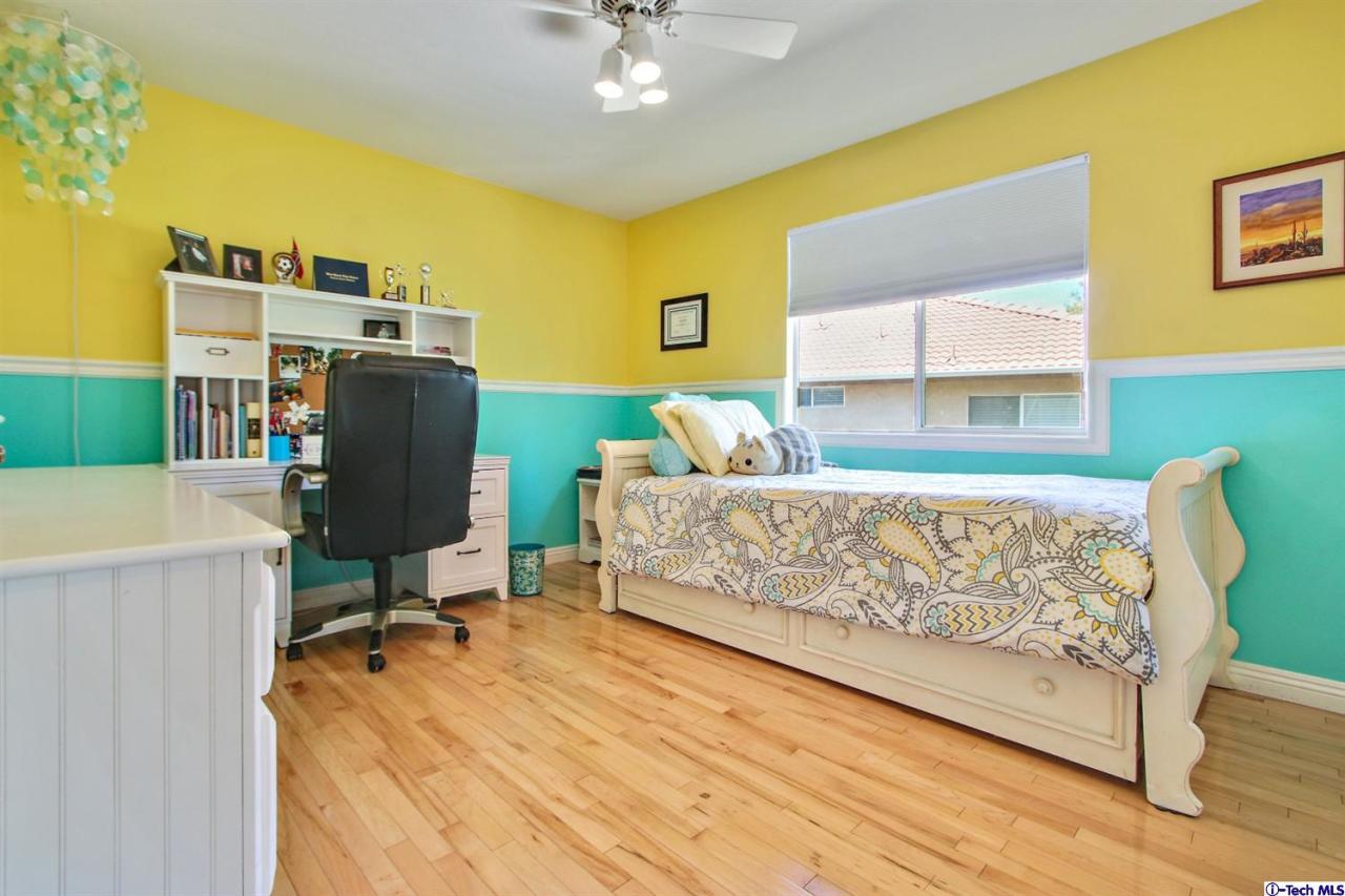 25702 Hood Way Stevenson Ranch, CA 91381 - Photo 24 of 32 Additional Photo