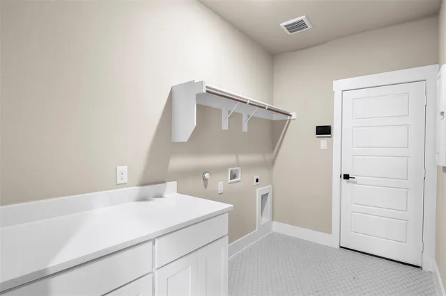 $359,990 | 607 Escovedo Drive, Italy, TX 76651