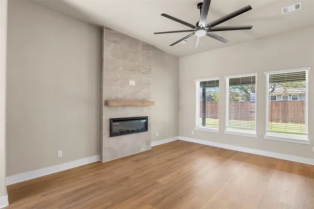 $359,990 | 607 Escovedo Drive, Italy, TX 76651