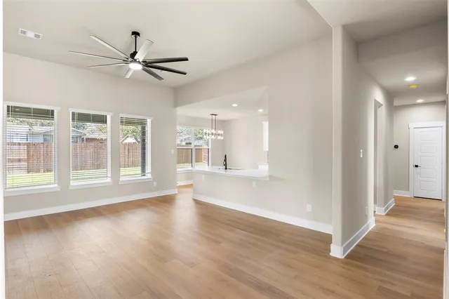 $359,990 | 607 Escovedo Drive, Italy, TX 76651