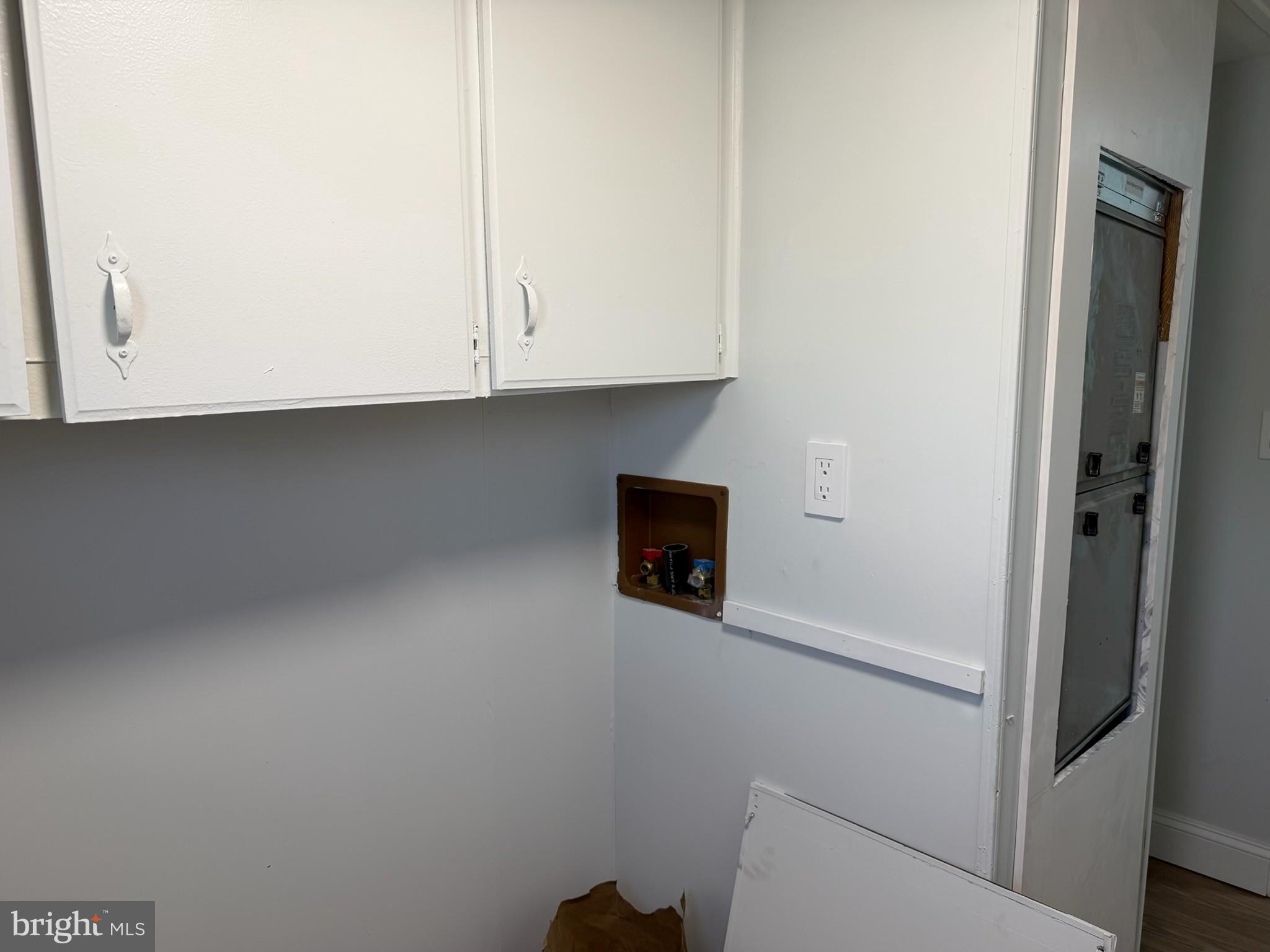 300 Ridge Road, Unit 11 Etters, PA 17319 - Photo 23 of 30 a utility room with dryer and washer
