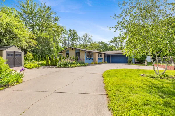 $415,000 | 38 East Beltline Avenue Southeast, Grand Rapids, MI 49546