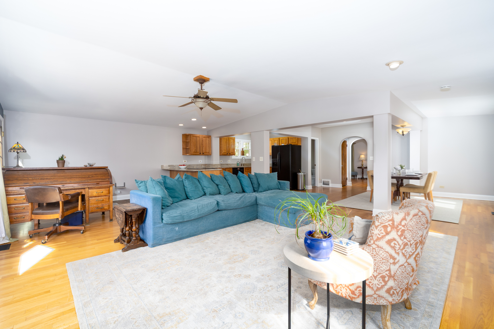 3842 Woodside Avenue Brookfield, IL 60513 - Photo 4 of 17