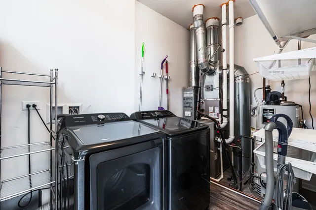 $395,000 | 4446 Monroe Court, Unit 4446, Naperville, IL 60564