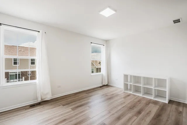 $395,000 | 4446 Monroe Court, Unit 4446, Naperville, IL 60564