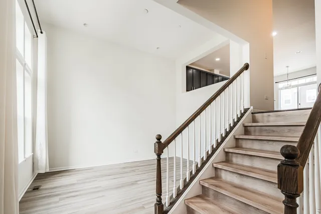 $395,000 | 4446 Monroe Court, Unit 4446, Naperville, IL 60564