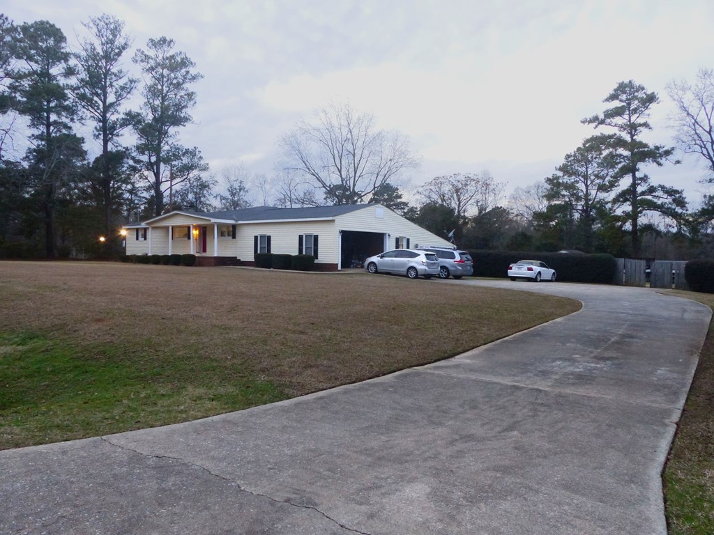 10225 County Line Road Midland, GA 31820 - Photo 4 of 19