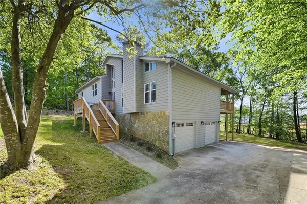 $439,900 | 6870 Creekwood Drive, Douglasville, GA 30135