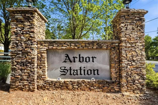 $439,900 | 6870 Creekwood Drive, Douglasville, GA 30135