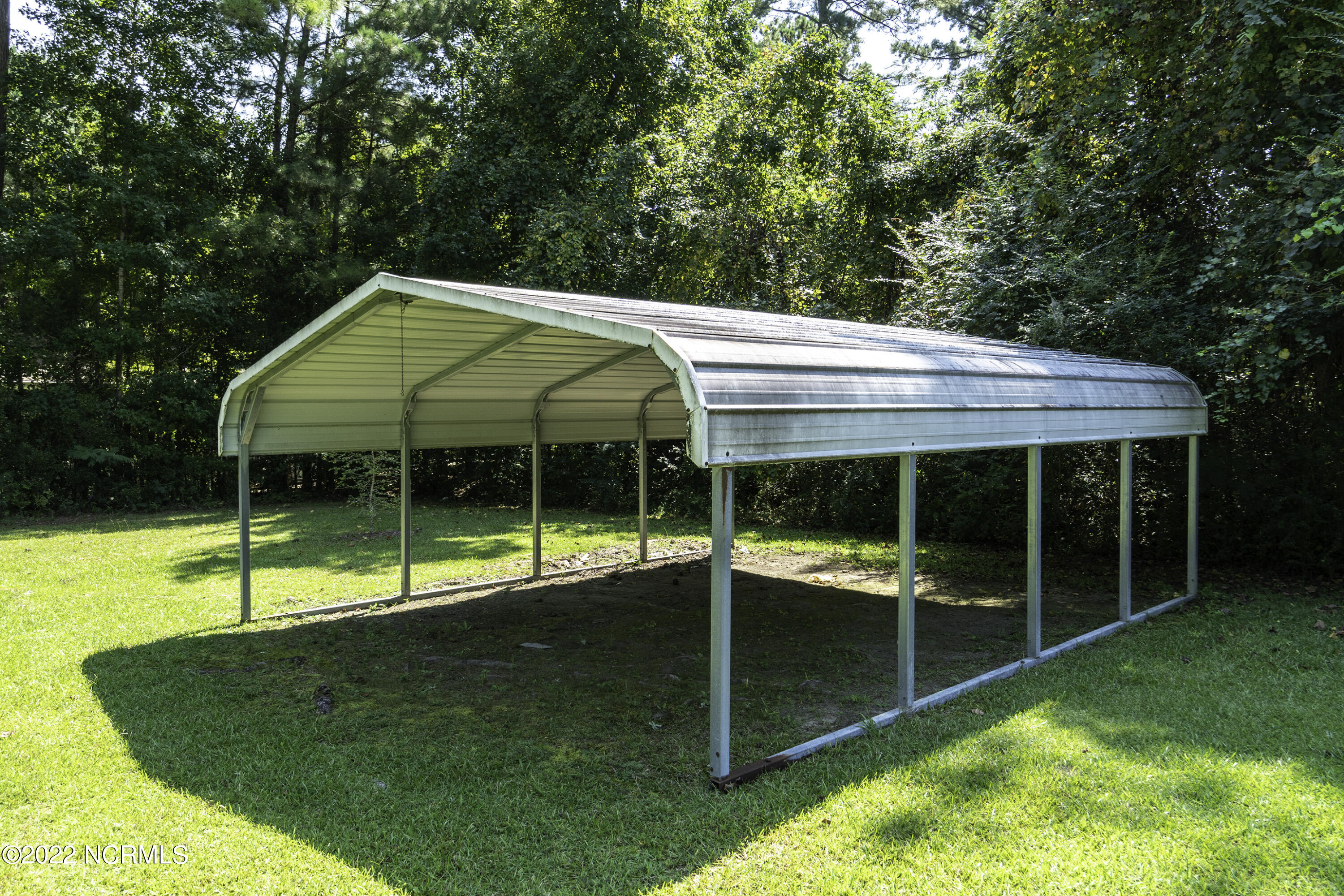 611 Perrytown Road New Bern, NC 28562 - Photo 27 of 32 Detached Carport