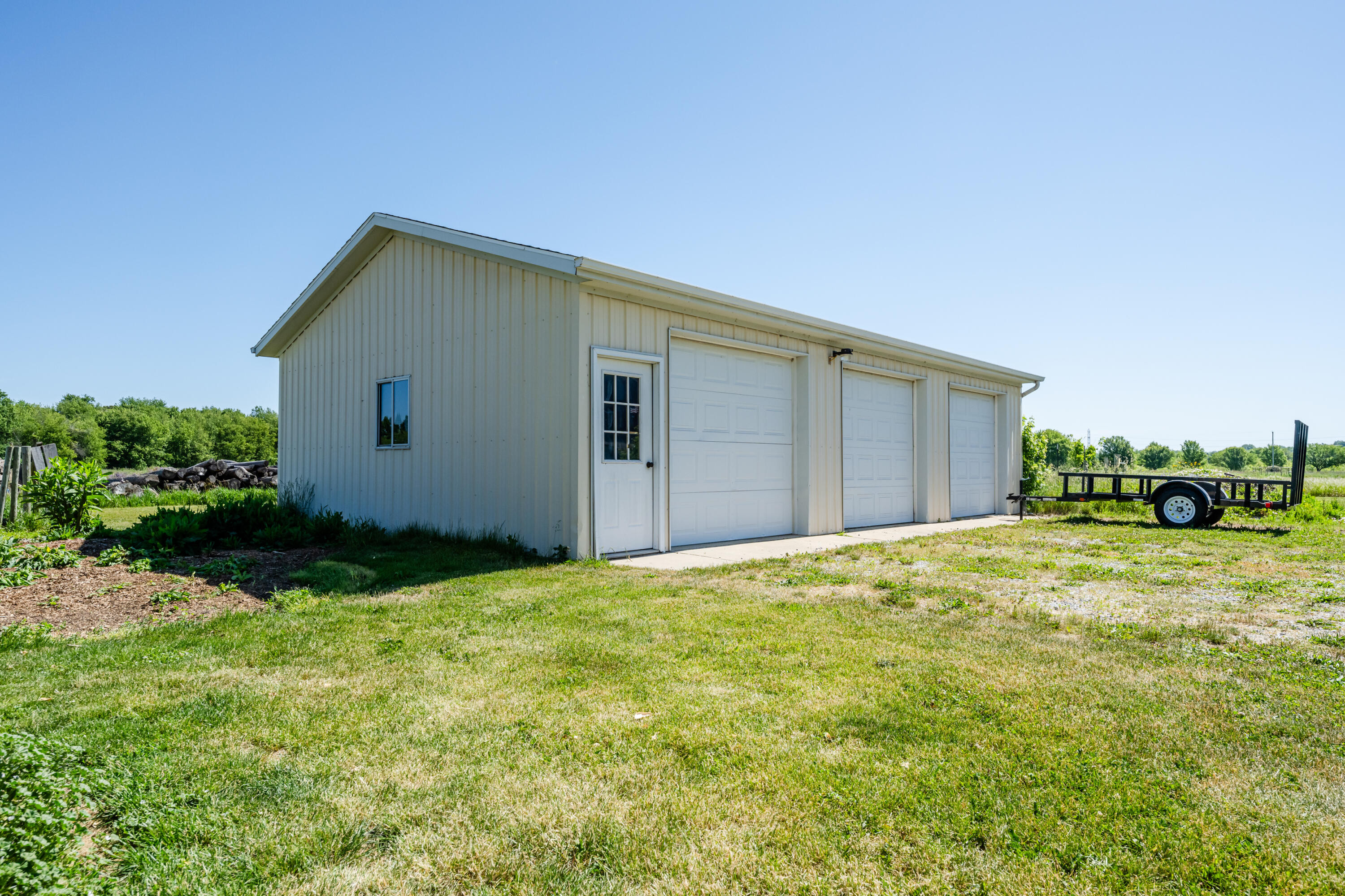 887 West Hinchman Road Baroda, MI 49101 - Photo 13 of 53 Hinchman-113