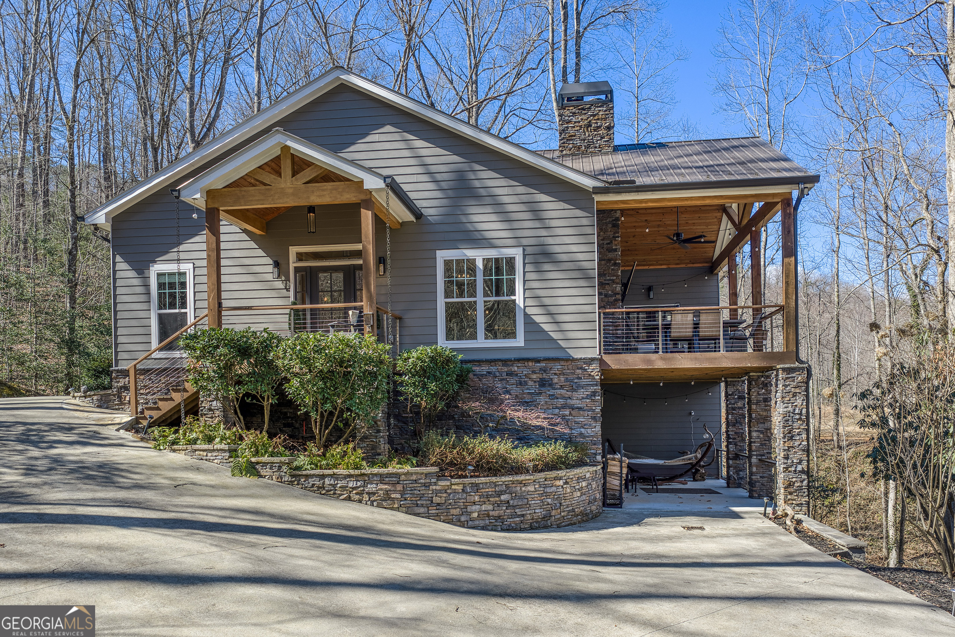 112 Springhill Lane Clarkesville, GA 30523 - Photo 78 of 79 a front view of a house with garden