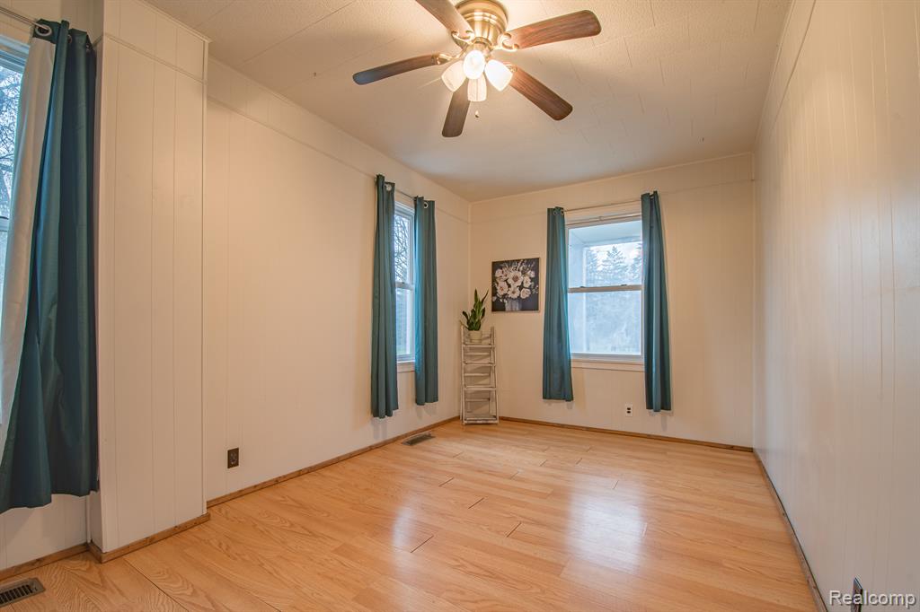 10453 Willow Road Willis, MI 48191 - Photo 12 of 19