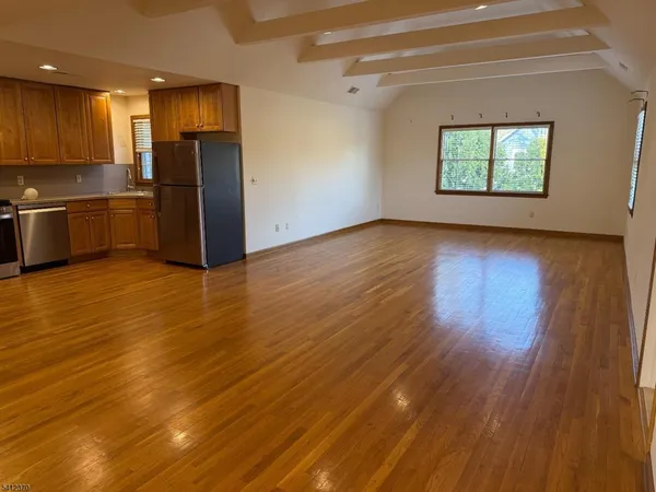 $2,950 | 35 Seminary Avenue, Unit 3, Chester, NJ 07930