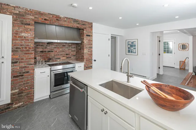 $950,000 | 3051 Lawrenceville Road, Lawrenceville, NJ 08648