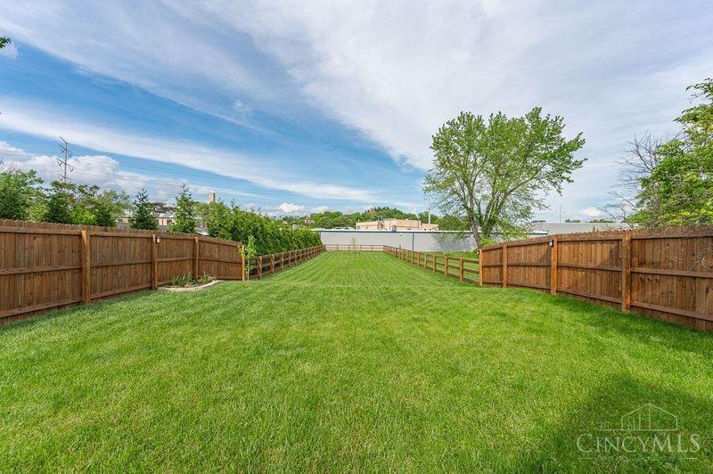 4530 Camberwell Road Cincinnati, OH 45209 - Photo 20 of 27
