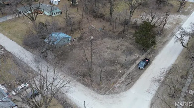 $60,000 | 323 West Phipps Street, La Plata, MO 63549