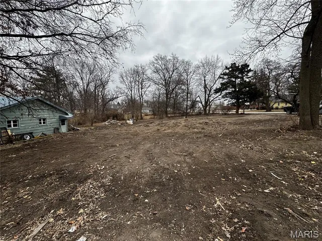 $60,000 | 323 West Phipps Street, La Plata, MO 63549