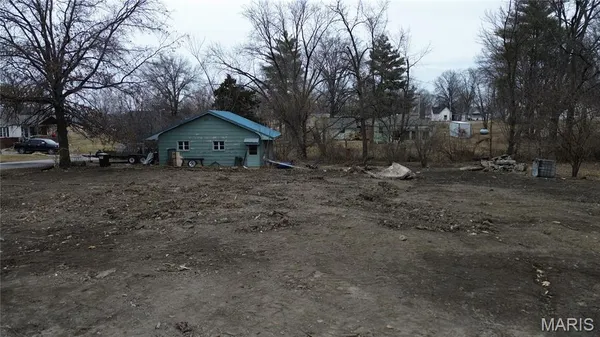 $60,000 | 323 West Phipps Street, La Plata, MO 63549