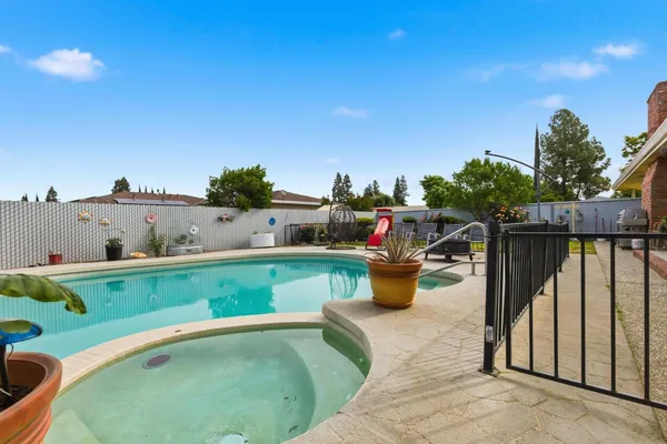 $529,900 | 2455 Colusa Highway, Yuba City, CA 95993