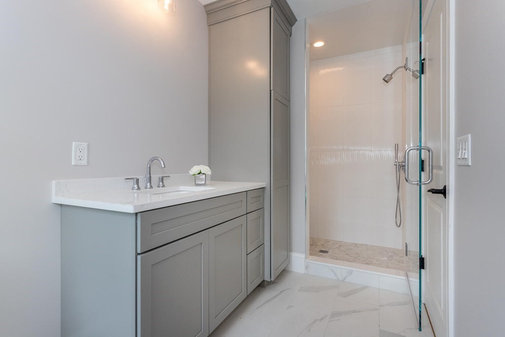 127 Greenhill Road Westwood, MA 02090 - Photo 17 of 27 Gallery Image 17