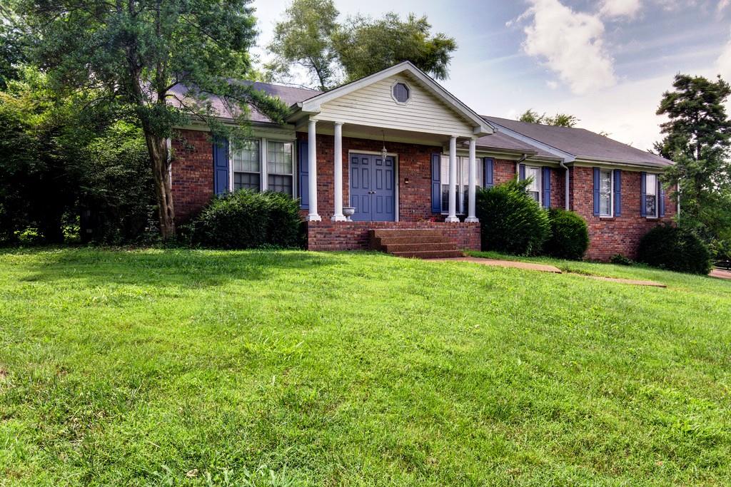 210 Rustic Court Old Hickory, TN 37138 - Photo 1 of 17 Gallery Image 1
