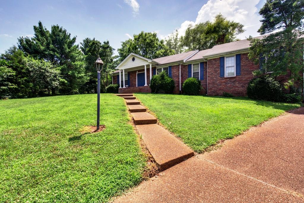 210 Rustic Court Old Hickory, TN 37138 - Photo 2 of 17 Gallery Image 2