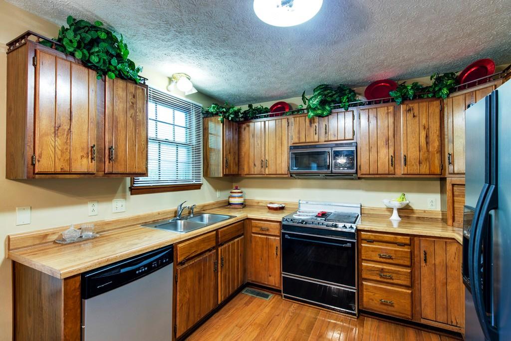 210 Rustic Court Old Hickory, TN 37138 - Photo 9 of 17 Gallery Image 9