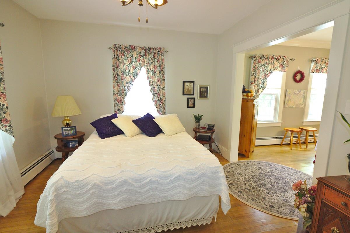 109 Barber Street Bennington, VT 05201 - Photo 14 of 40 Gallery Image 14