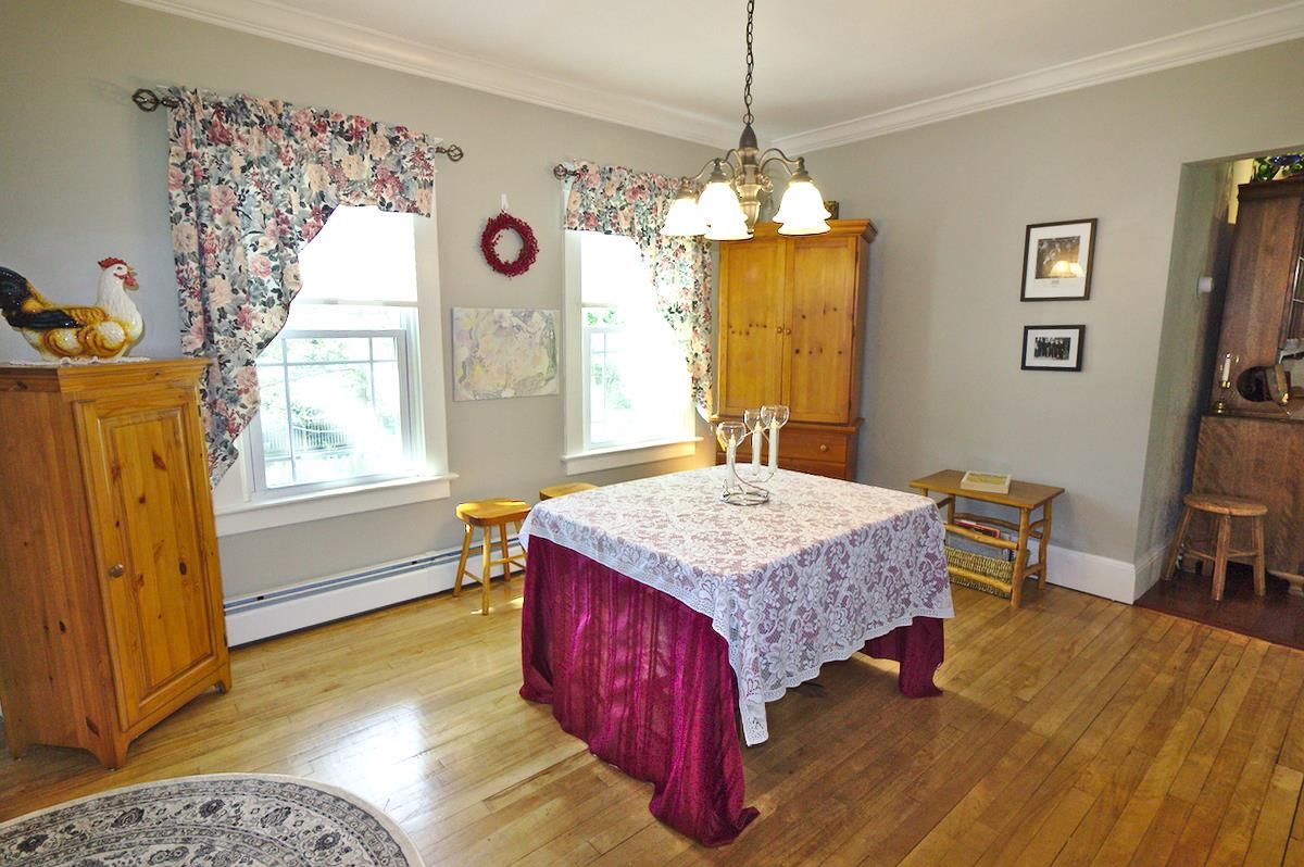 109 Barber Street Bennington, VT 05201 - Photo 16 of 40 Gallery Image 16