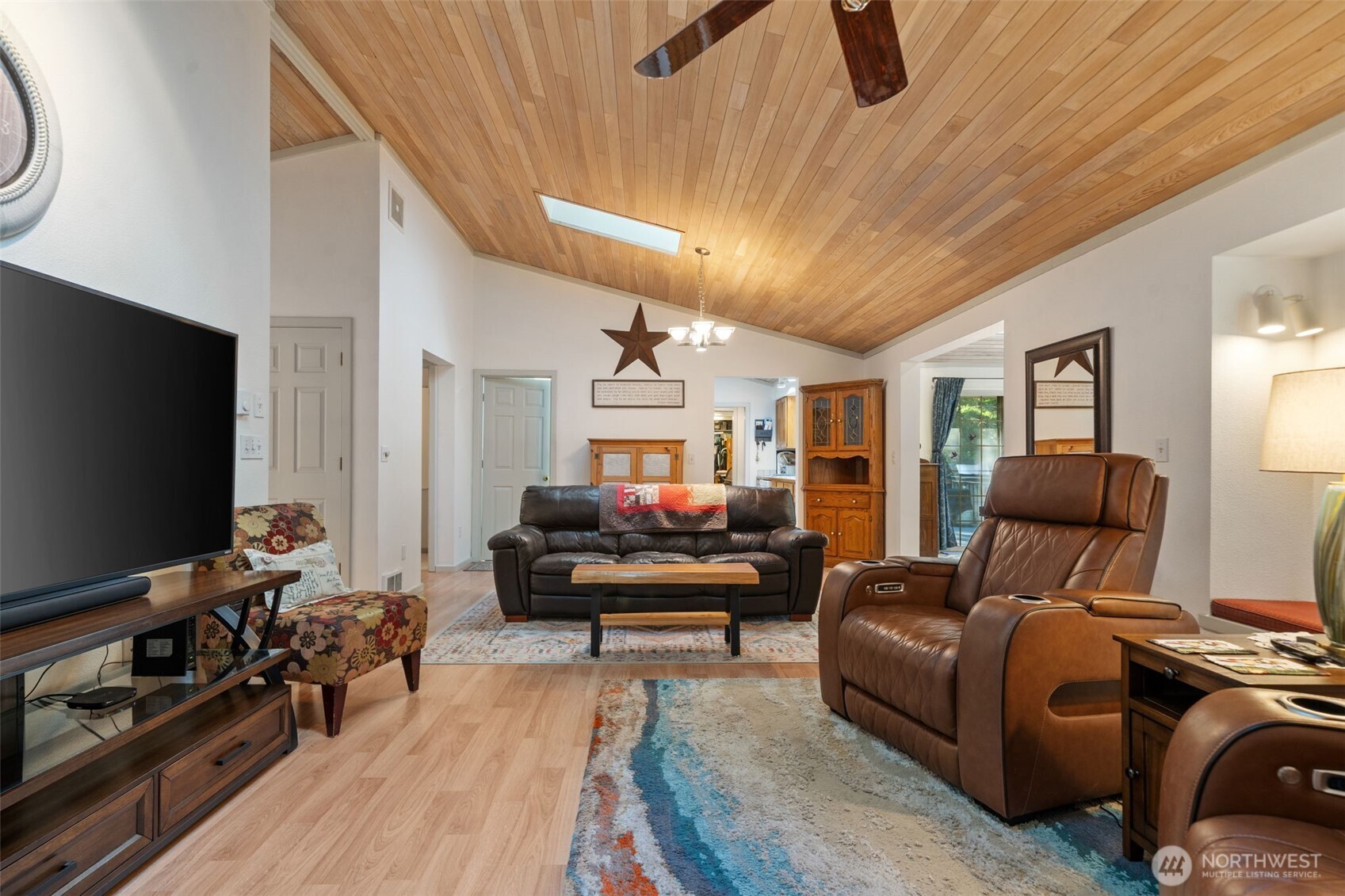 662 East Portage Road Shelton, WA 98584 - Photo 8 of 38