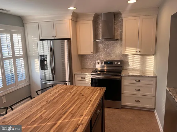 $2,700 | 29 D Queen Mary Court, Chester, MD 21619