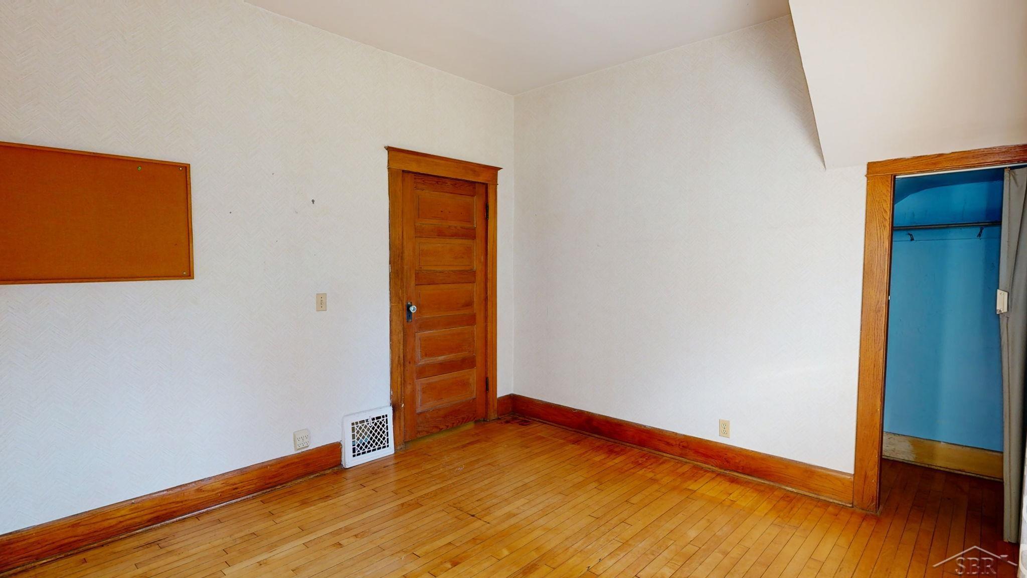 8715 Ederer Road Saginaw, MI 48609 - Photo 26 of 60 50125817-25.JPG