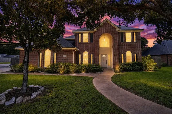 $400,000 | 1400 Bob White Trail, Sealy, TX 77474