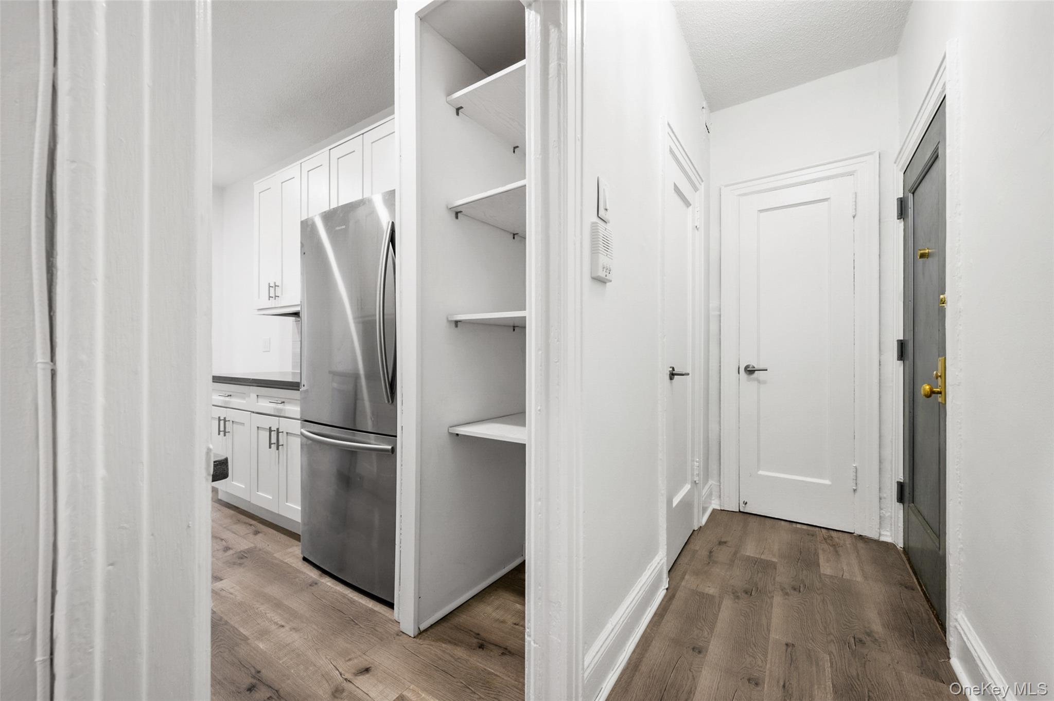 663 Locust Street, Unit 5D Mount Vernon, NY 10552 - Photo 10 of 21