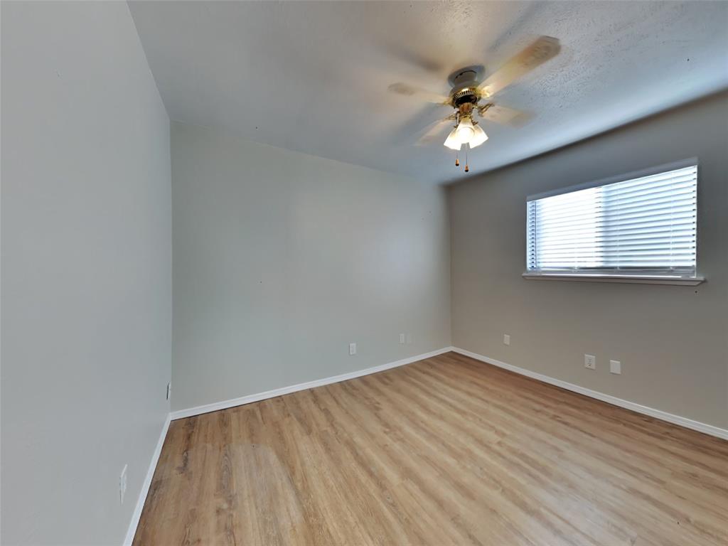 2112 Victoria Road Carrollton, TX 75007 - Photo 16 of 23 Gallery Image 16