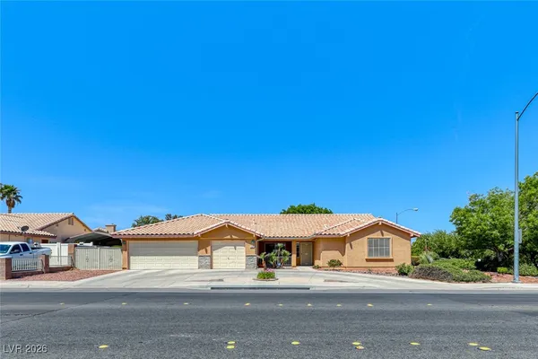 $659,000 | 2001 Appaloosa Road, Henderson, NV 89002