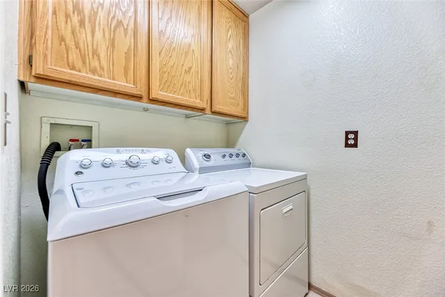 $660,000 | 2001 Appaloosa Road, Henderson, NV 89002