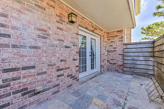 $229,000 | 402 Postoffice Street, Unit 123, Galveston, TX 77550