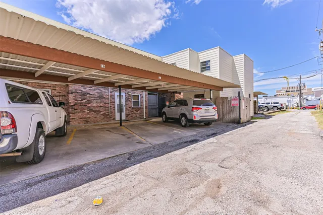 $229,000 | 402 Postoffice Street, Unit 123, Galveston, TX 77550