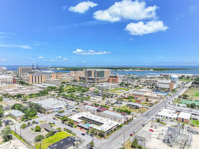 $229,000 | 402 Postoffice Street, Unit 123, Galveston, TX 77550