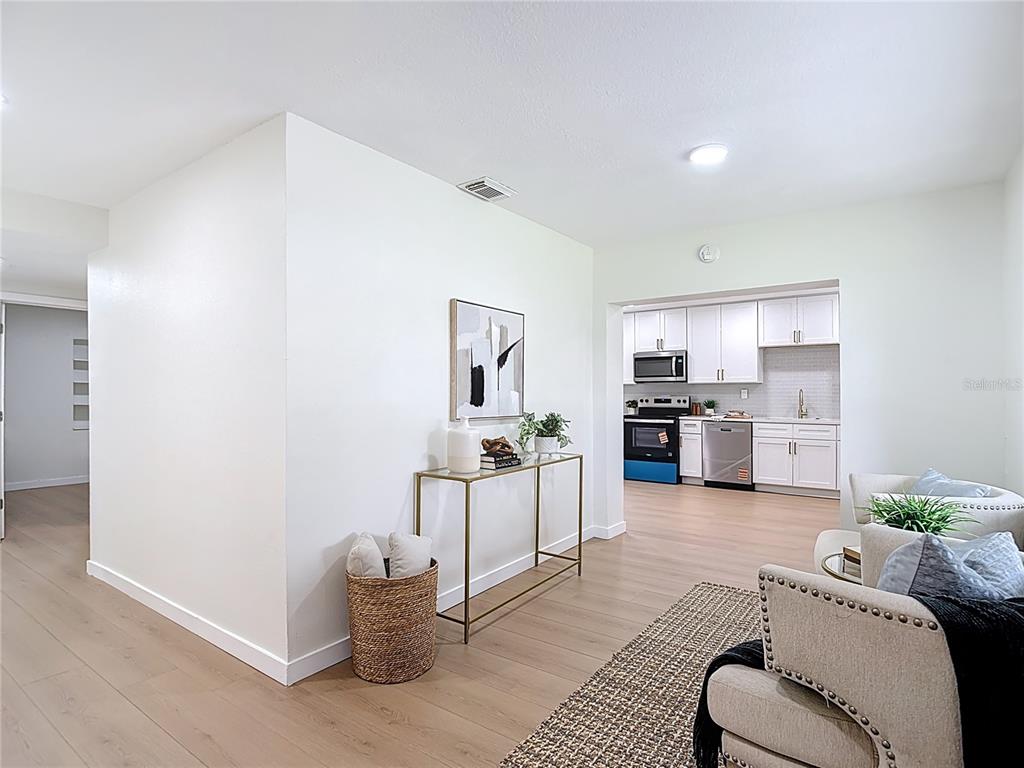 2402 East 148th Avenue Lutz, FL 33549 - Photo 13 of 71